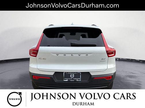 Crystal White 2026 Volvo XC40 Plus, B4 FWD Gas (mild hybrid), Dark