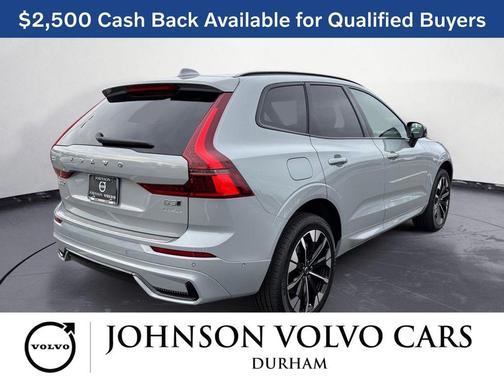 2026 Volvo XC60 B5 Plus