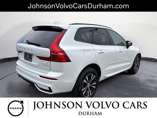 2024 Volvo XC60 Recharge Plug-In Hybrid T8 Core Dark Theme