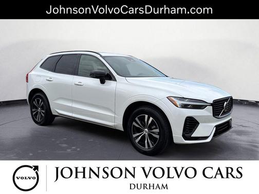 2024 Volvo XC60 Recharge Plug-In Hybrid T8 Core Dark Theme