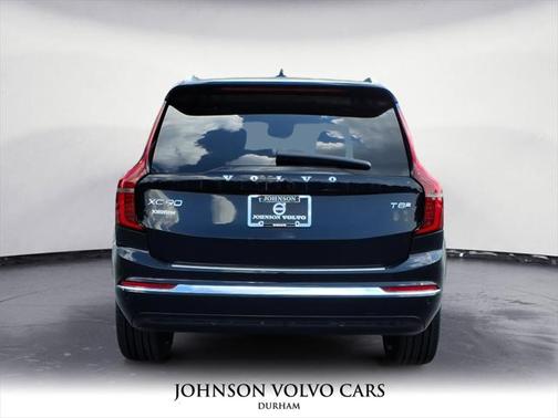 2025 Volvo XC90 Plug-In Hybrid T8 Plus 7-Seater
