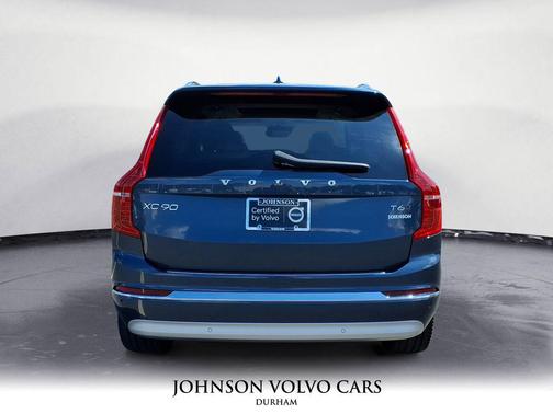 2022 Volvo XC90 T6 Inscription