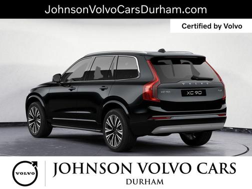 2022 Volvo XC90 T6 Momentum