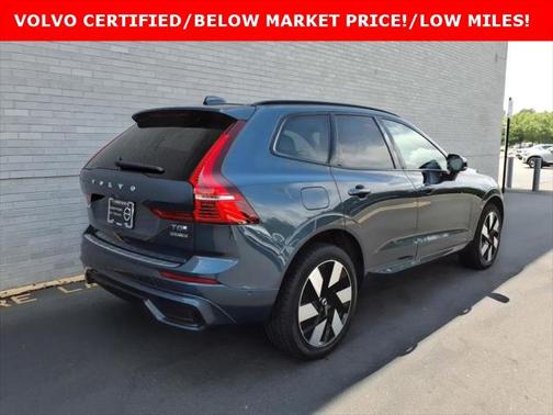2025 Volvo XC60 Plug-In Hybrid T8 Plus