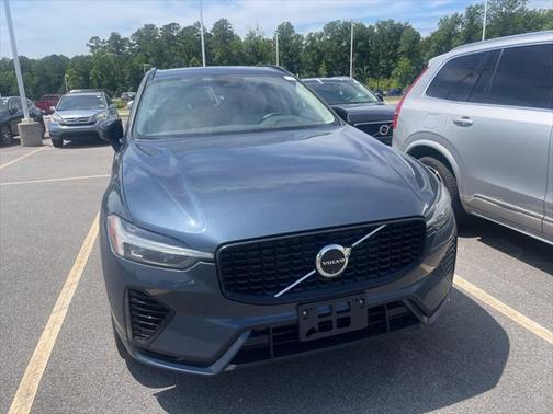 2025 Volvo XC60 Plug-In Hybrid T8 Plus