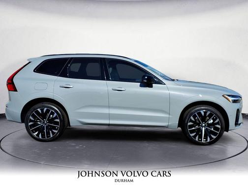2026 Volvo XC60 B5 Ultra