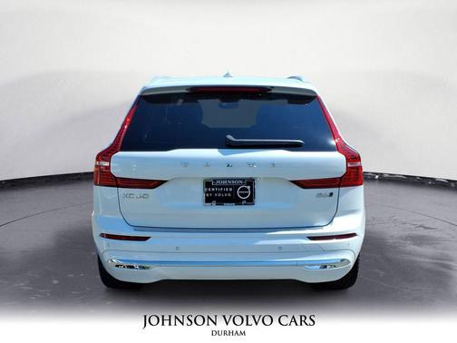 2022 Volvo XC60 B6 Inscription