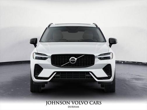 2025 Volvo XC60 Plug-In Hybrid T8 Plus