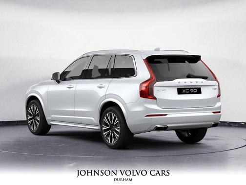 2020 Volvo XC90 T6 Momentum