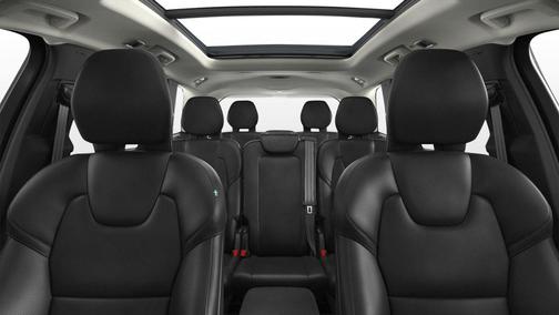 2019 Volvo XC90 T6 Momentum
