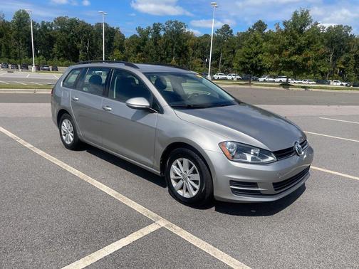 2017 Volkswagen Golf SportWagen TSI S