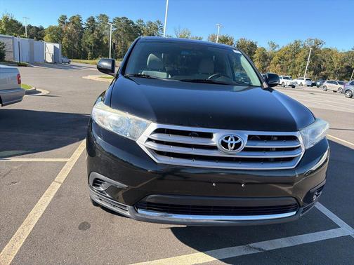2013 Toyota Highlander SE