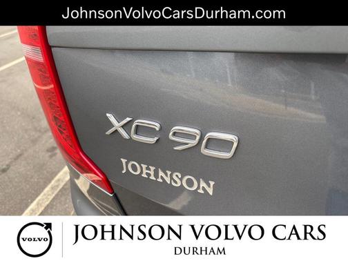 2018 Volvo XC90 T6 Momentum