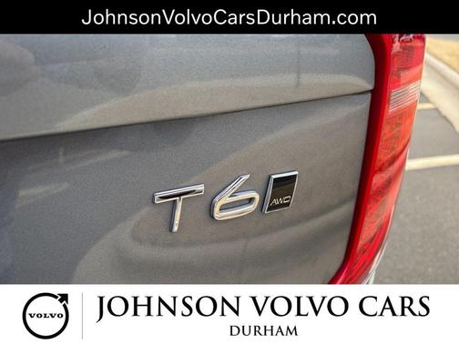 2018 Volvo XC90 T6 Momentum