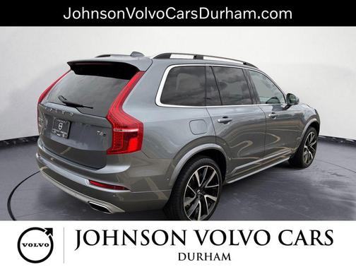 2018 Volvo XC90 T6 Momentum