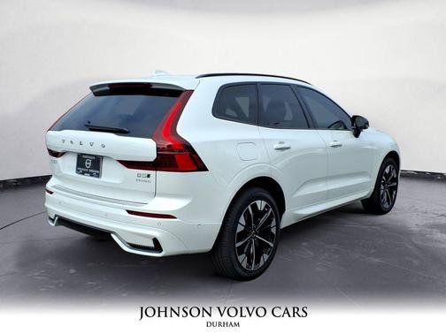 2026 Volvo XC60 B5 Plus