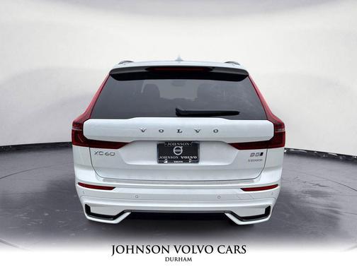 2026 Volvo XC60 B5 Plus