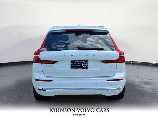 2023 Volvo XC60 B5 Plus Bright Theme