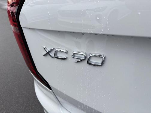 2026 Volvo XC90 Plug-In Hybrid Plus, T8 AWD, Electric/Gasoline, Bright, 7 Seats