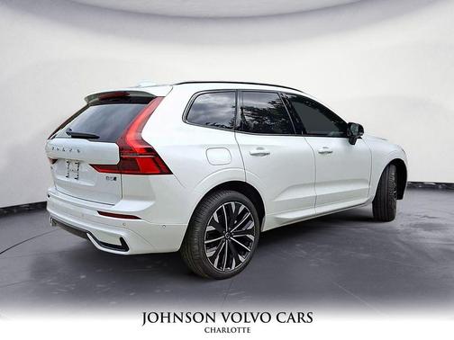 2026 Volvo XC60 B5 Ultra