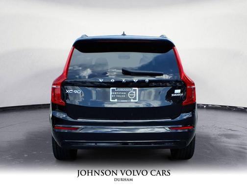 2023 Volvo XC90 Recharge Plug-In Hybrid T8 Ultimate Dark Theme 7-Seater