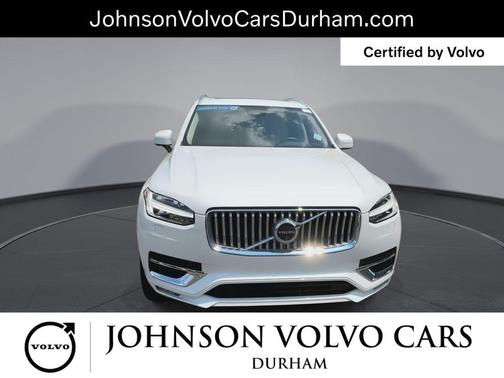 Crystal White Metallic 2025 Volvo XC90 B5 Plus