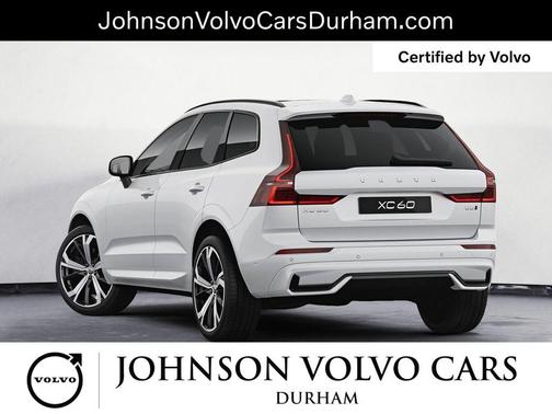 2023 Volvo XC60 B5 Ultimate Dark Theme