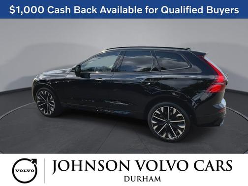 Onyx Black Metallic 2026 Volvo XC60 B5 Ultra