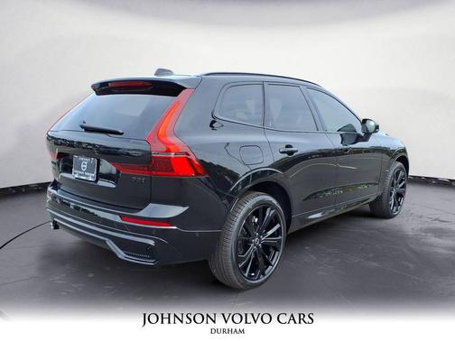 2026 Volvo XC60 B5 Ultra Black Edition