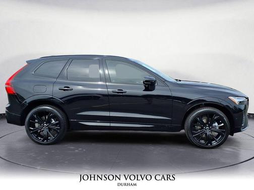 2026 Volvo XC60 B5 Ultra Black Edition