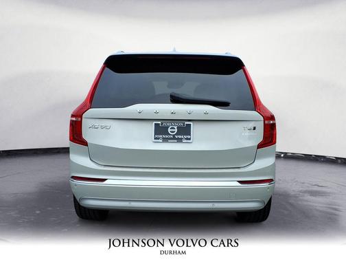 2022 Volvo XC90 T6 Inscription