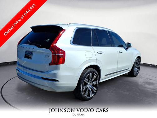 2022 Volvo XC90 T6 Inscription