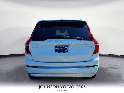 2022 Volvo XC90 T6 Inscription