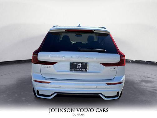 2026 Volvo XC60 B5 Ultra