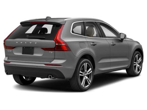 2021 Volvo XC60 T5 Momentum