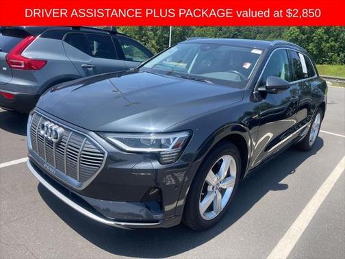 2019 Audi e-tron Premium Plus