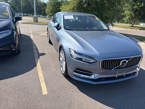 Mussel Blue Metallic 2017 Volvo S90 T6 Inscription