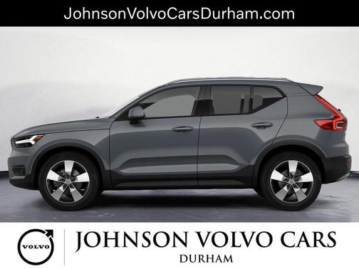 2021 Volvo XC40 T5 Momentum