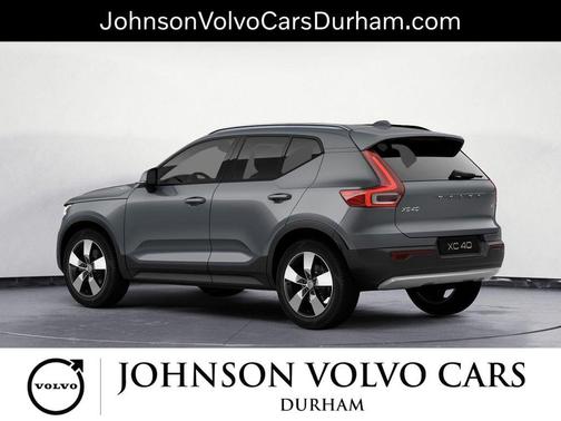 2021 Volvo XC40 T5 Momentum
