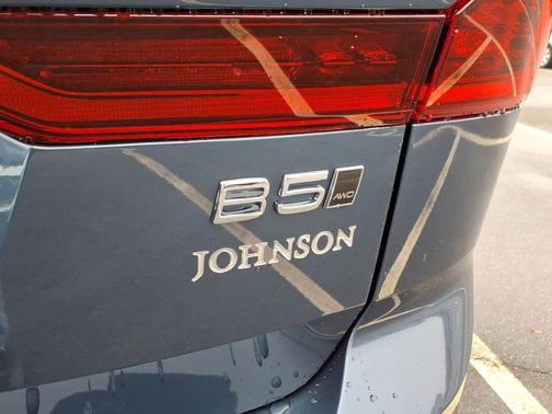 2026 Volvo XC60 B5 Core