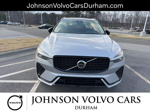2024 Volvo XC60 B5 Plus Dark Theme
