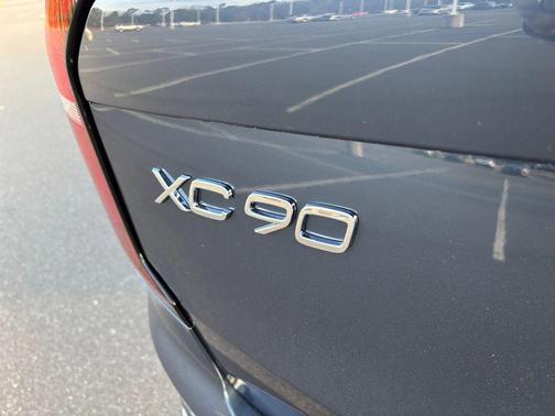 2026 Volvo XC90 B6 Ultra 7-Seater