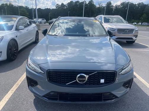 2023 Volvo V60 Recharge Plug-In Hybrid Polestar