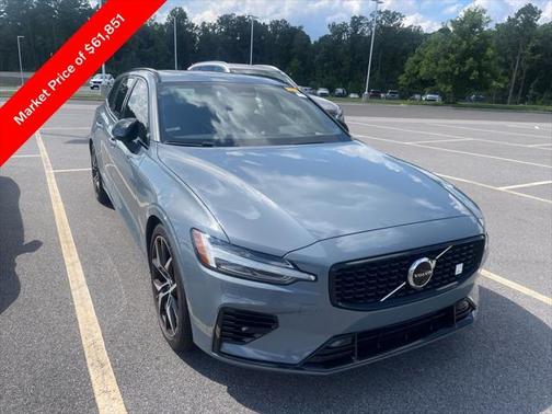 2023 Volvo V60 Recharge Plug-In Hybrid Polestar