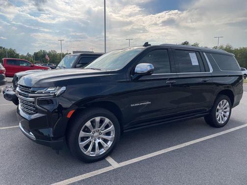 2023 Chevrolet Suburban Premier
