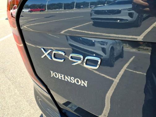 2026 Volvo XC90 B5 Plus 7-Seater
