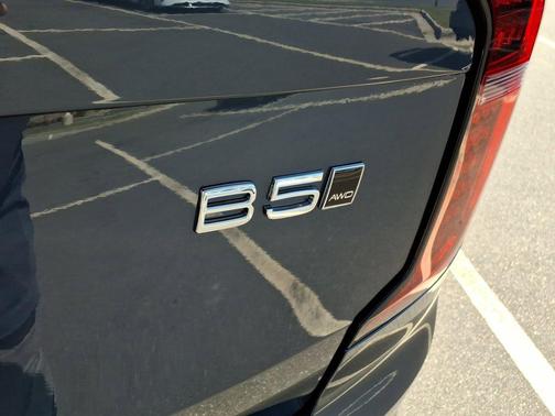 2026 Volvo XC90 B5 Plus 7-Seater