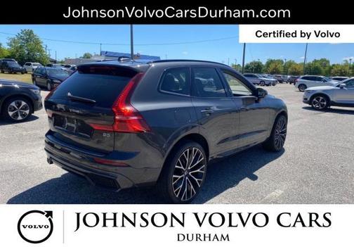 Platinum Gray Metallic 2023 Volvo XC60 B5 Ultimate Dark Theme