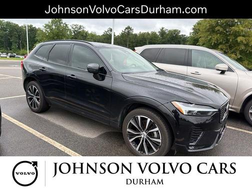 Onyx Black Metallic 2023 Volvo XC60 B5 Plus Dark Theme