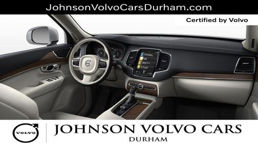 2022 Volvo XC90 T6 Momentum